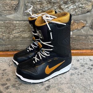 Nike SB Zoom Kaiju Snowboard Boots